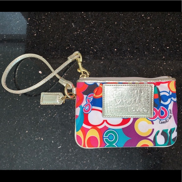 💙💖💛 Coach Authentic Colorful Wristlet 💙💖💛 - Picture 1 of 6